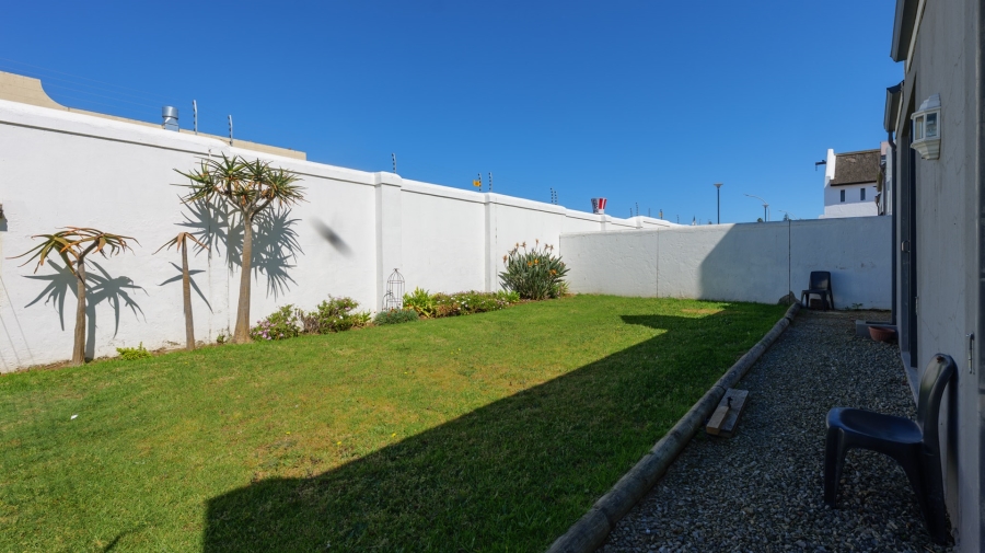 2 Bedroom Property for Sale in Bredasdorp Western Cape